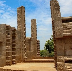 monument-wall