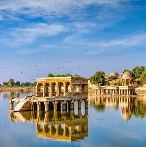 old-building-in-lake-Agenzia-di-viaggi-a-Jaisalmer-40