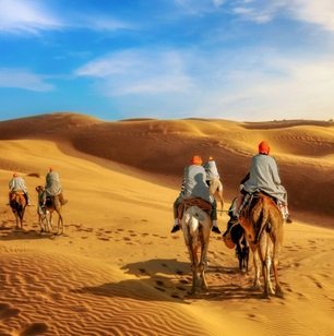 camel-ride-in-desert-Agenzia-di-viaggi-a-Jaisalmer-41