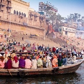 amazing-boat-ride-river-Varanasi