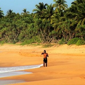 Man-at-beach-Colombo