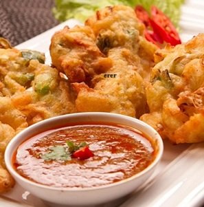 fries-with-tomato ketchup