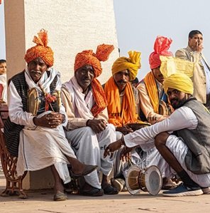 Group-of-men-talking