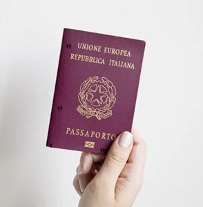 Italian-passport-24